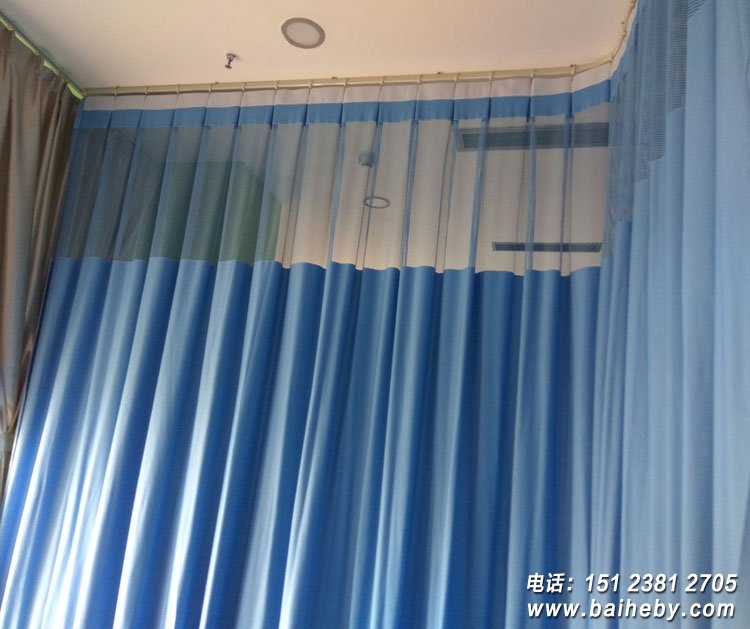 ��ɫ����